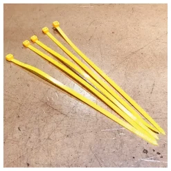 Generique COLLIERS SERRAGE PLASTIQUE 50x200 Mm X 5 -Velo Pour Aventure collier serrage plastique 50x200 mm 4