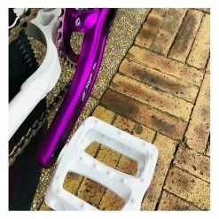 Se-bikes Custom SE BIKES Monster Quad 29+ Artic White 2022 21 Se-bikes Custom SE BIKES Monster Quad 29+ Artic White 2022 -Velo Pour Aventure custom se bikes monster quad 29 artic white 2022 5