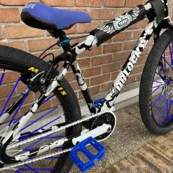 Se-bikes Custom SE Dblocks X BIKELIFE 29 Snow Bleu Camo 2022 -Velo Pour Aventure custom se dblocks x bikelife 29 snow bleu camo 2022 3