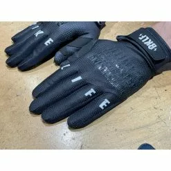 Gants BIKELIFE 'Trick List' Noirs -Velo Pour Aventure gants bikelife trick list noirs 17