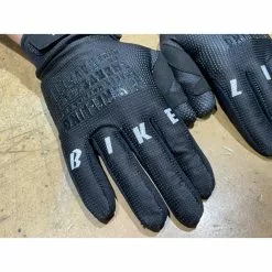 Gants BIKELIFE 'Trick List' Kids Noirs -Velo Pour Aventure gants bikelife tricklist kids noirs 7