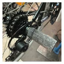 Pack Pegs BIKELIFE Chromés + Grips BIKELIFE Phosphorescent -Velo Pour Aventure pack pegs bikelife chromes grips bikelife phosphorescent 3