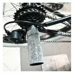 Pack Pegs BIKELIFE Noirs + Grips BIKELIFE Transparent -Velo Pour Aventure pack pegs bikelife noirs grips bikelife transparent 2