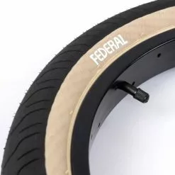 Pneu FEDERAL Command 2.40" Noir Flan Tan -Velo Pour Aventure pneu federal command 240 noir flan tan 2