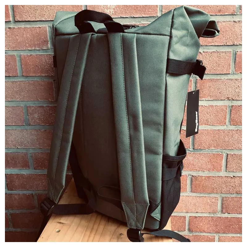 Le Comptoir SAC À DOS LECOMPTOIRBIKESHOP ROLL -TOP Army Green 4 Le Comptoir SAC À DOS LECOMPTOIRBIKESHOP ROLL -TOP Army Green – Image 2