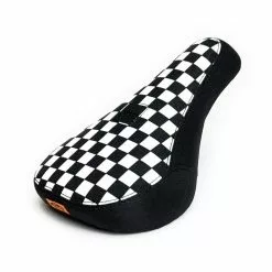 Selle CULT X VANS Old School Mid Slip On Noire