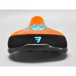 MAFIA BIKES Selle Mafia Bike Medusa Orange 11 MAFIA BIKES Selle Mafia Bike Medusa Orange -Velo Pour Aventure selle mafia bike medusa orange 4