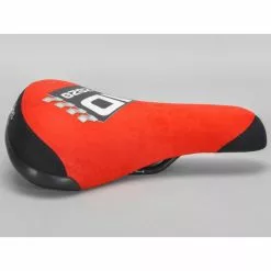 Selle MAFIA BIKES ID2020 Noir-Rouge -Velo Pour Aventure selle mafia bikes id2020 noir rouge 3